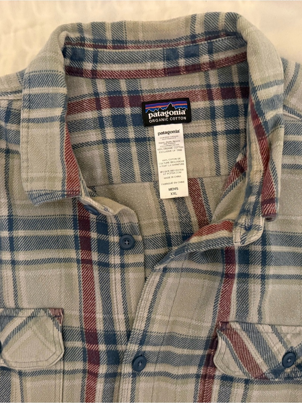 Patagonia Men’s FlannelPlaid Shirt —  Navy & Maroon on Grey
